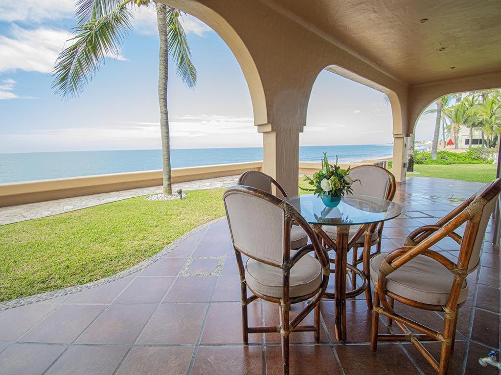 Beachfront Delfin Estate With Pool Sleeps 43 Mazatlan Exterior photo
