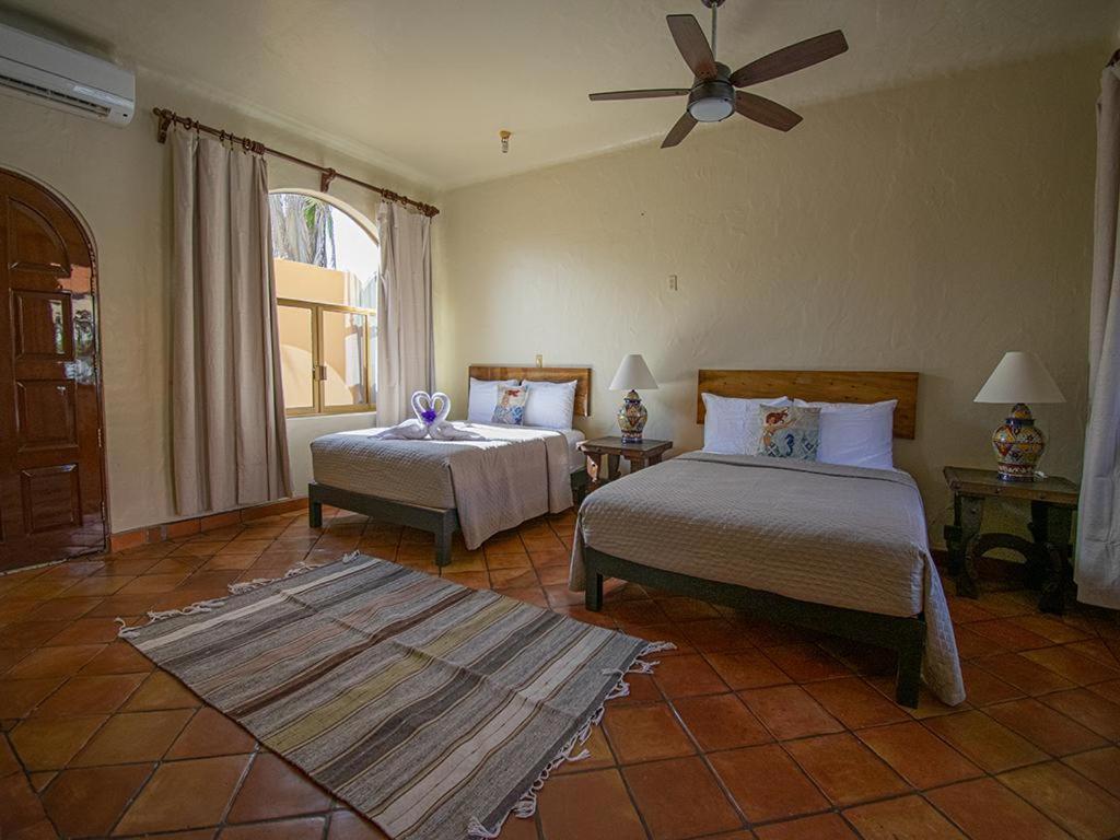 Beachfront Delfin Estate With Pool Sleeps 43 Mazatlan Exterior photo